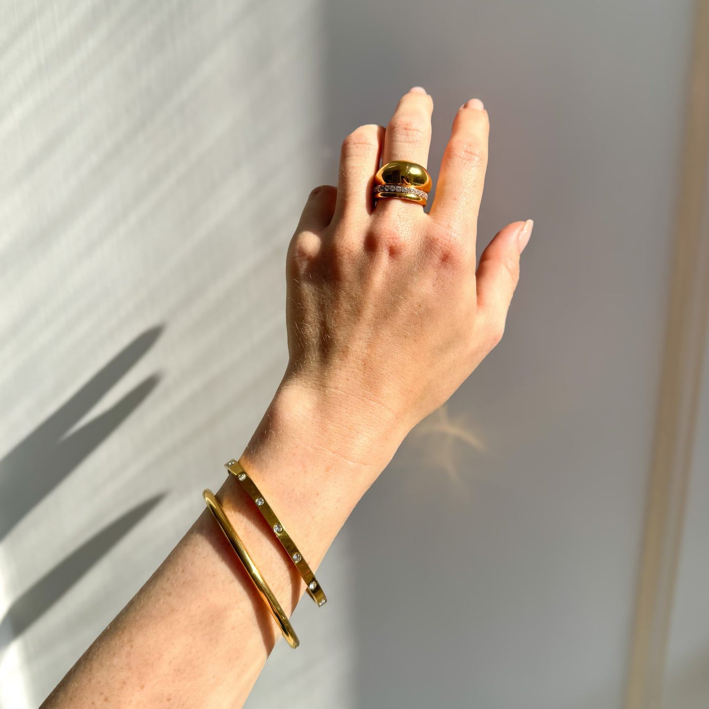 Bracelet Classic avec cristaux et design à pois, finition couleur or