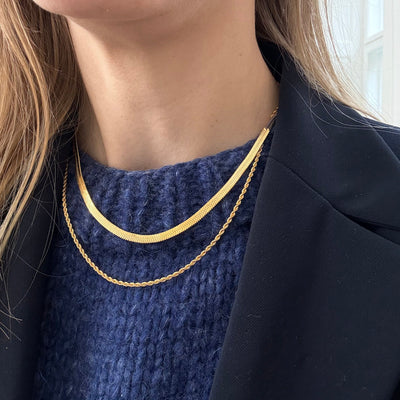 Collier Double Corde – Finition dorée