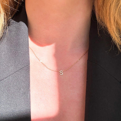 Collier Lettre – Finition dorée