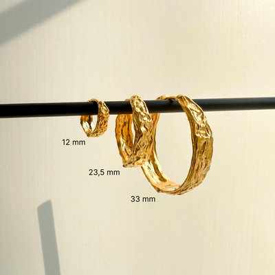 Créoles dorées au design fondu 23,5 mm