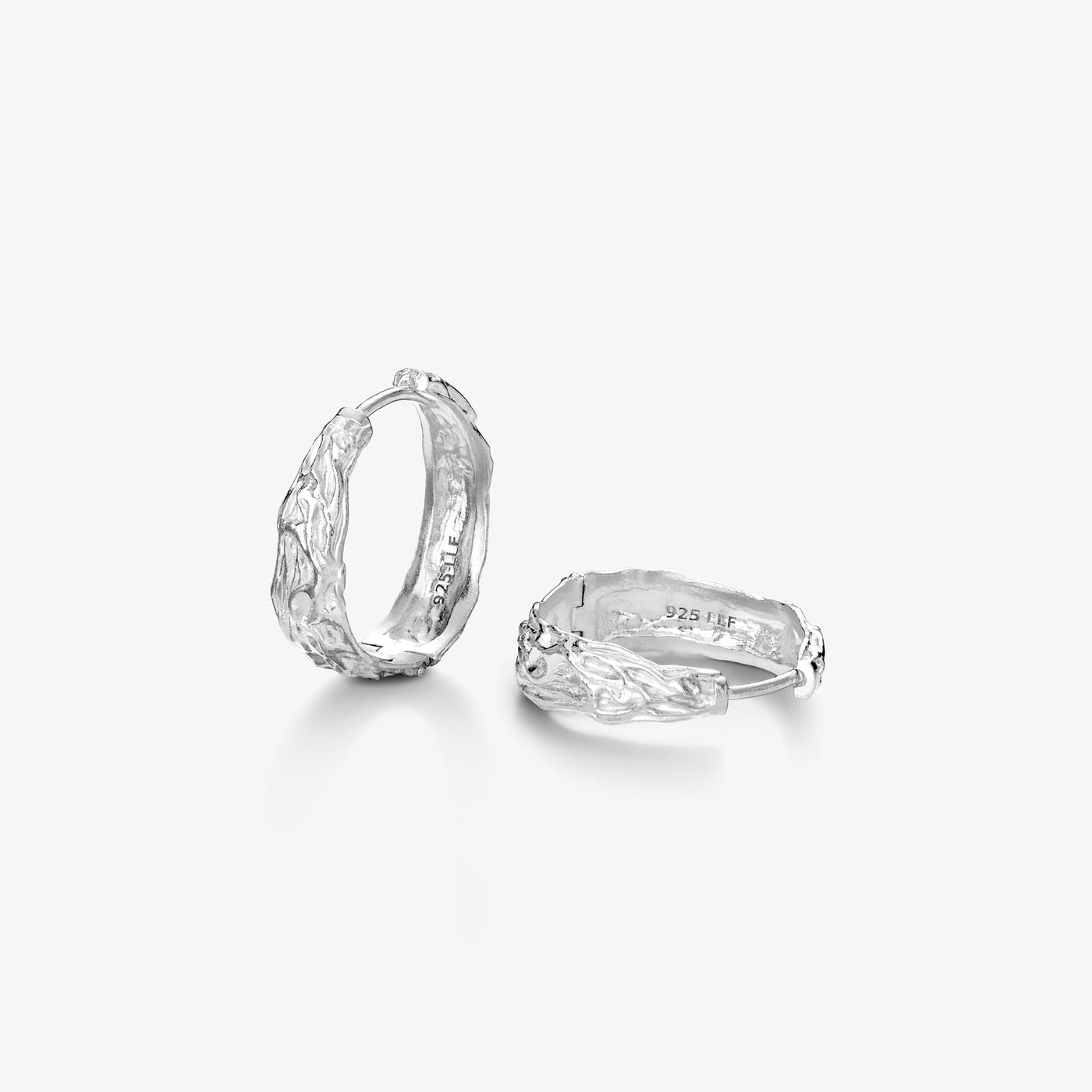 Créoles Melted 23,5 mm – Finition argentée