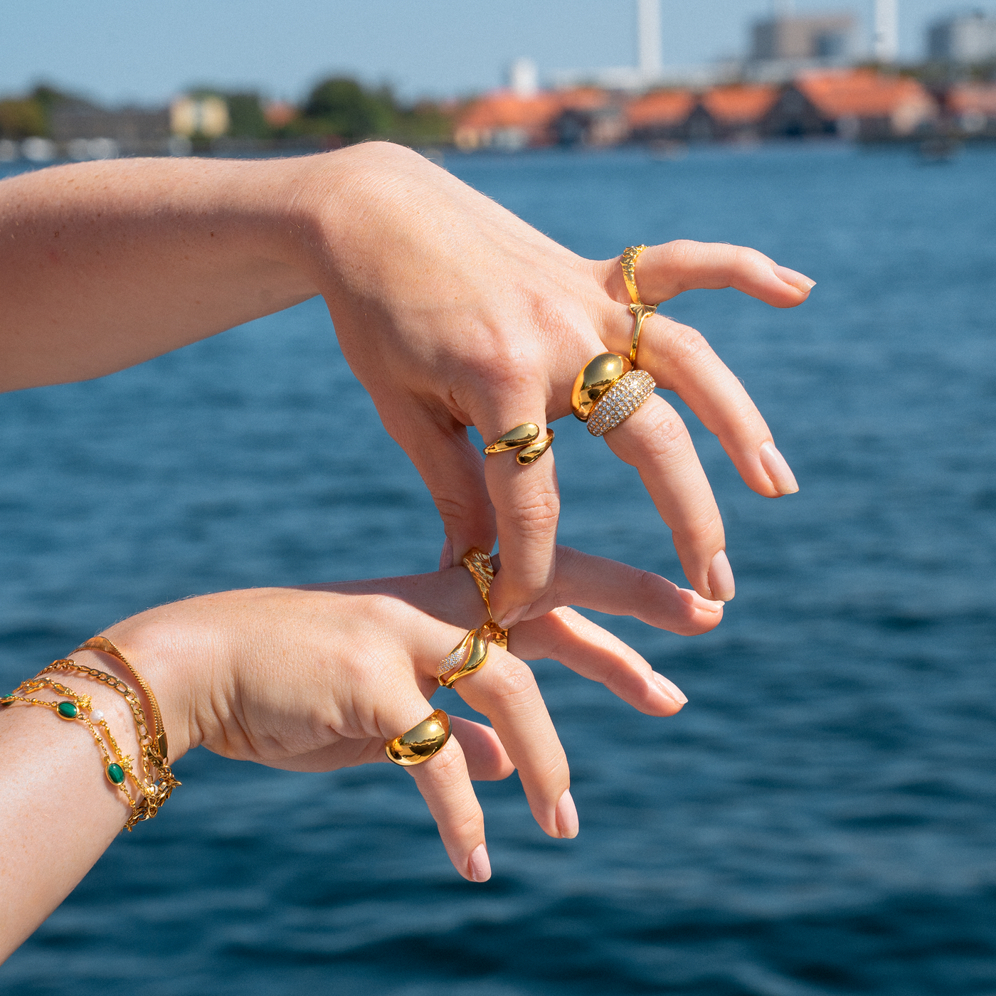 Bague Dôme Cristal – Finition dorée