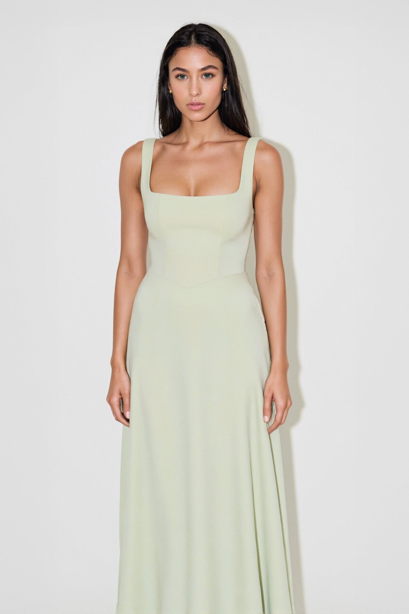 LIORA™ | Robe Midi à Encolure Carrée