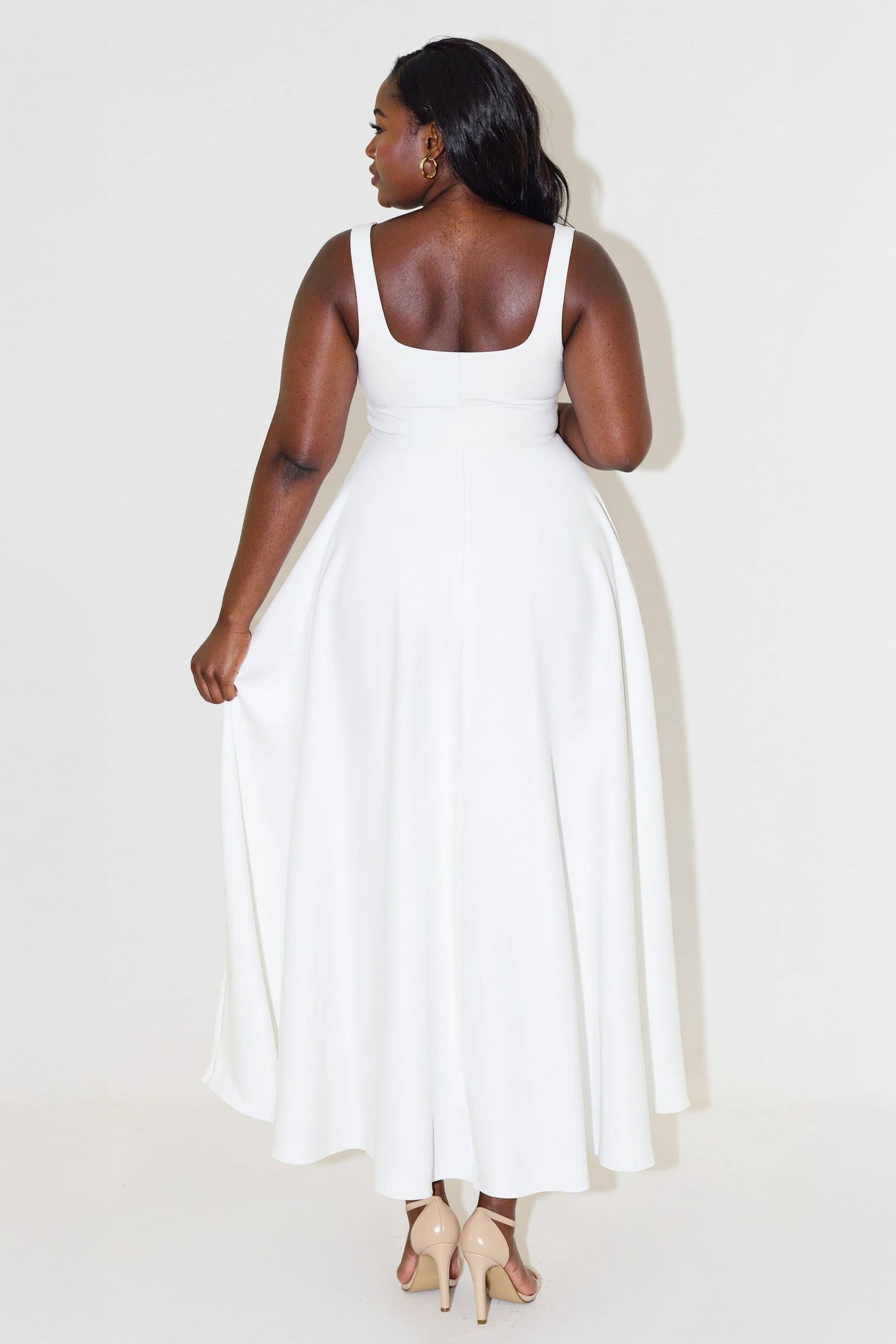 LIORA™ | Robe Midi à Encolure Carrée