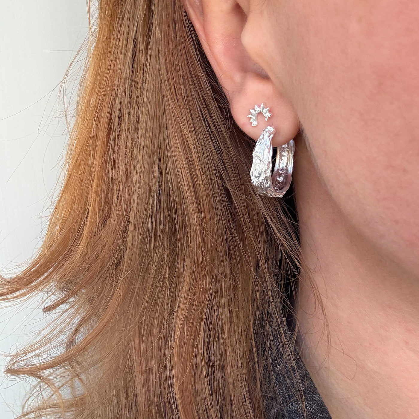 Créoles Melted 23,5 mm – Finition argentée