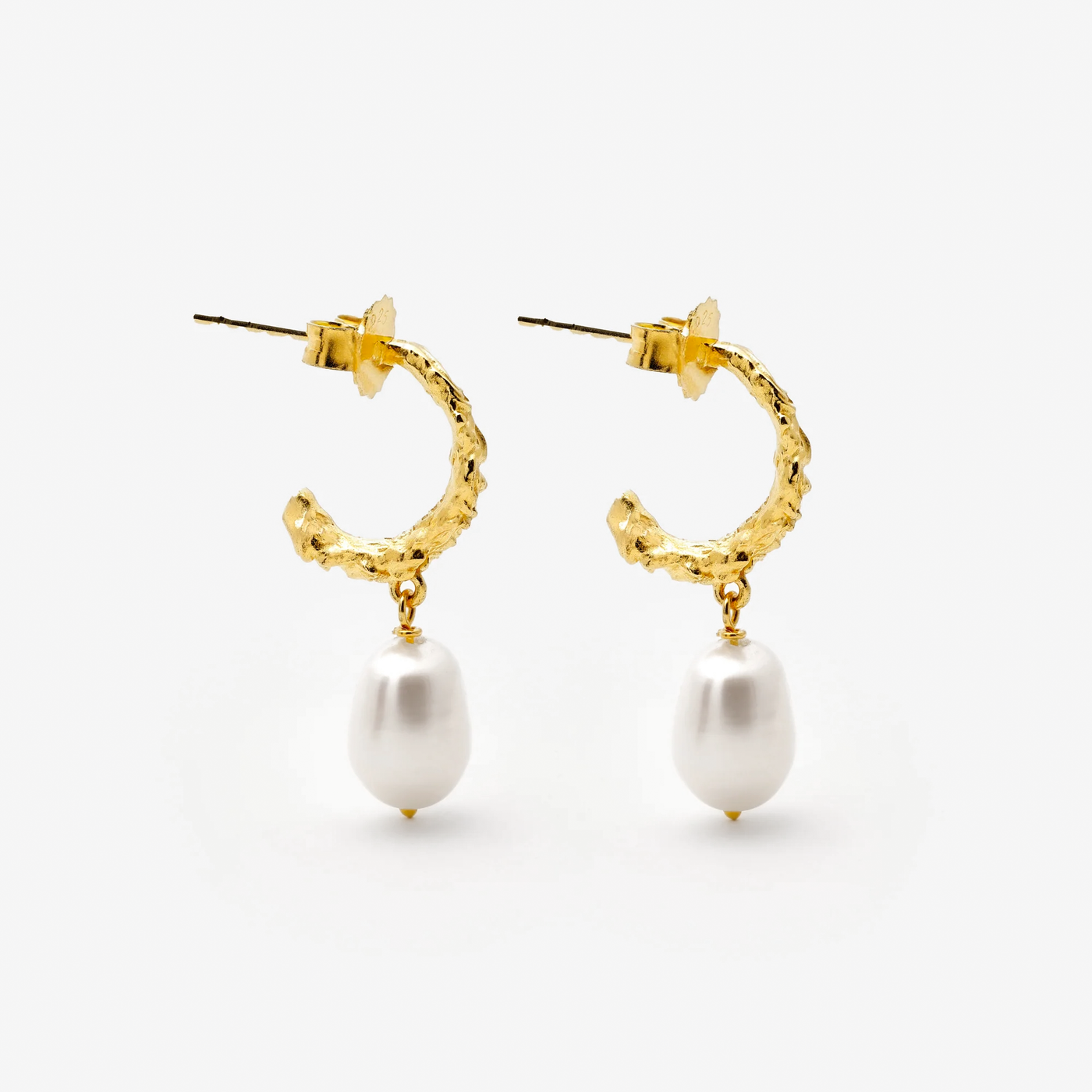 Bague Magma avec perle, design dôme couleur or